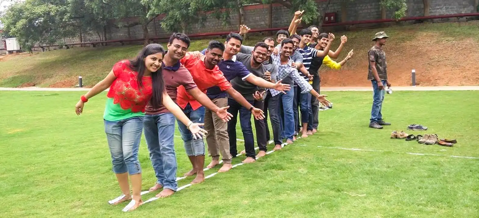 The Comprehensive Guide to Off-Site Team Building Activities for Workgroups
