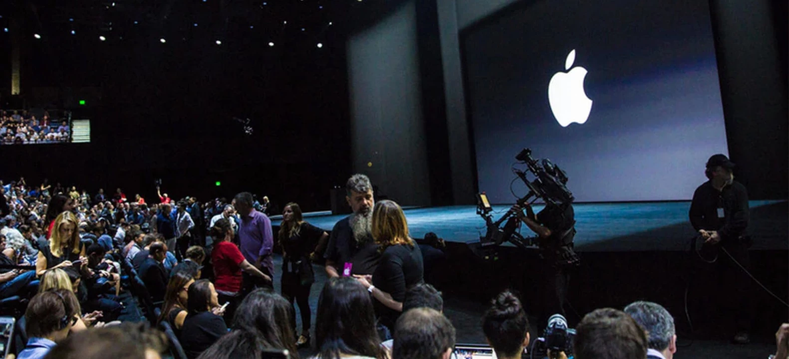 Apple Product Launch Techniques to Inspire Your Corporate Events
