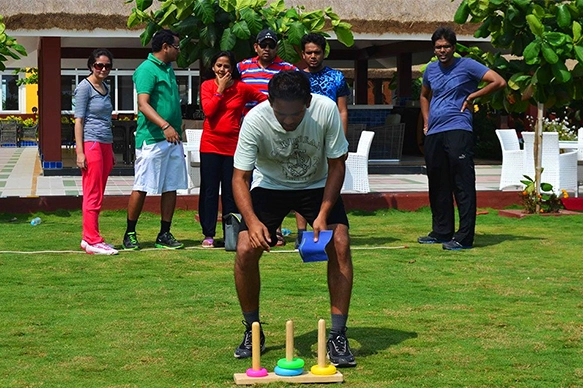 Top 5 Corporate Team Building Activities for Large Groups