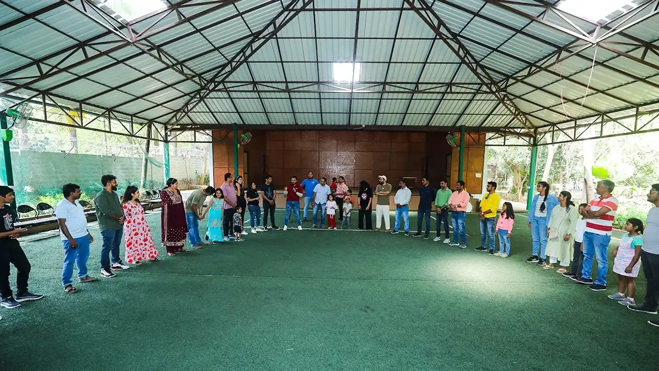 Plan a Memorable Corporate Family Day: Fun for All Ages