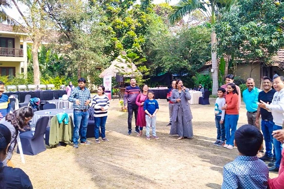 Plan a Memorable Corporate Family Day: Fun for All Ages